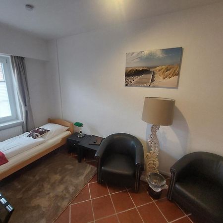 Landhotel Garni Zur Linde Ratekau Exterior foto