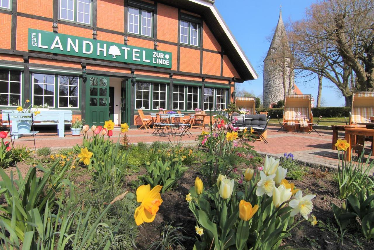 Landhotel Garni Zur Linde Ratekau Exterior foto